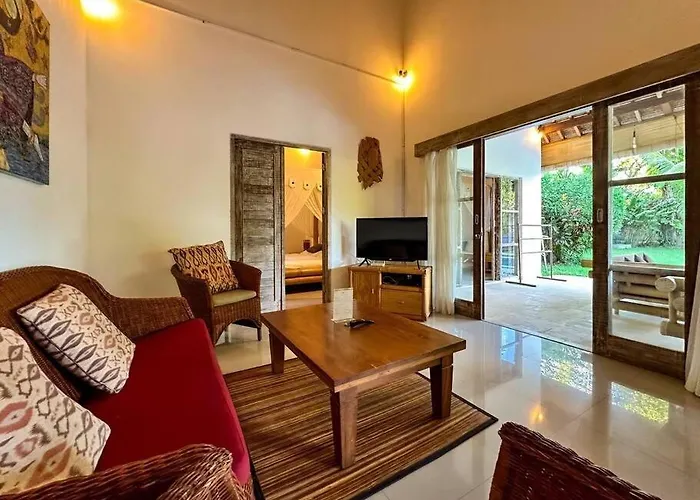 Villa Manava - 2 Bd, Infinity Pool & Tropical Garden - Uluwatu